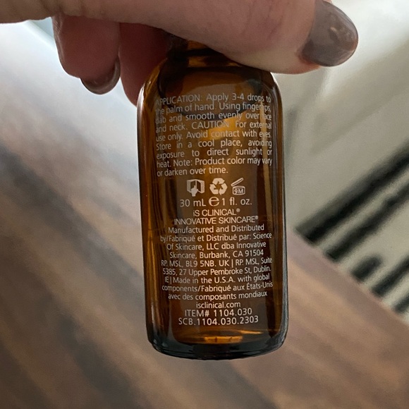 NEW SEALED iS Clinical Super Serum Advance+ 30 mL – Professional Vitamin C Serum - Picture 4 of 4